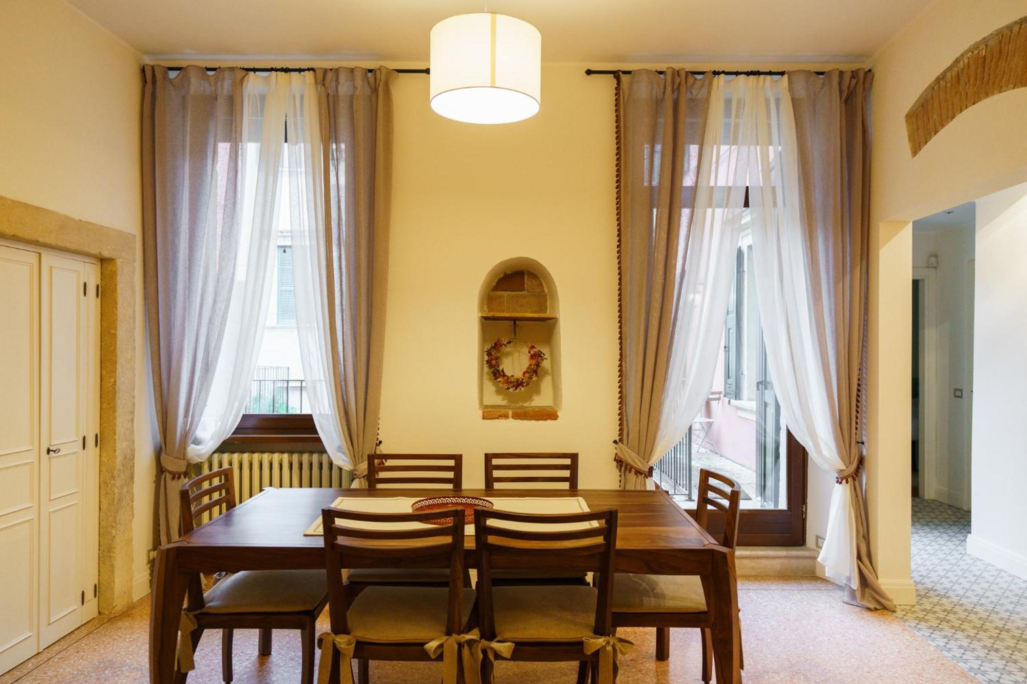 Domus Verona - Elegante Residenza Satiro エクステリア 写真