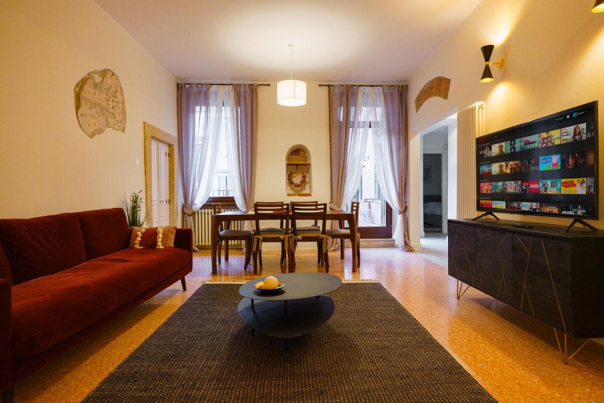 Domus Verona - Elegante Residenza Satiro エクステリア 写真