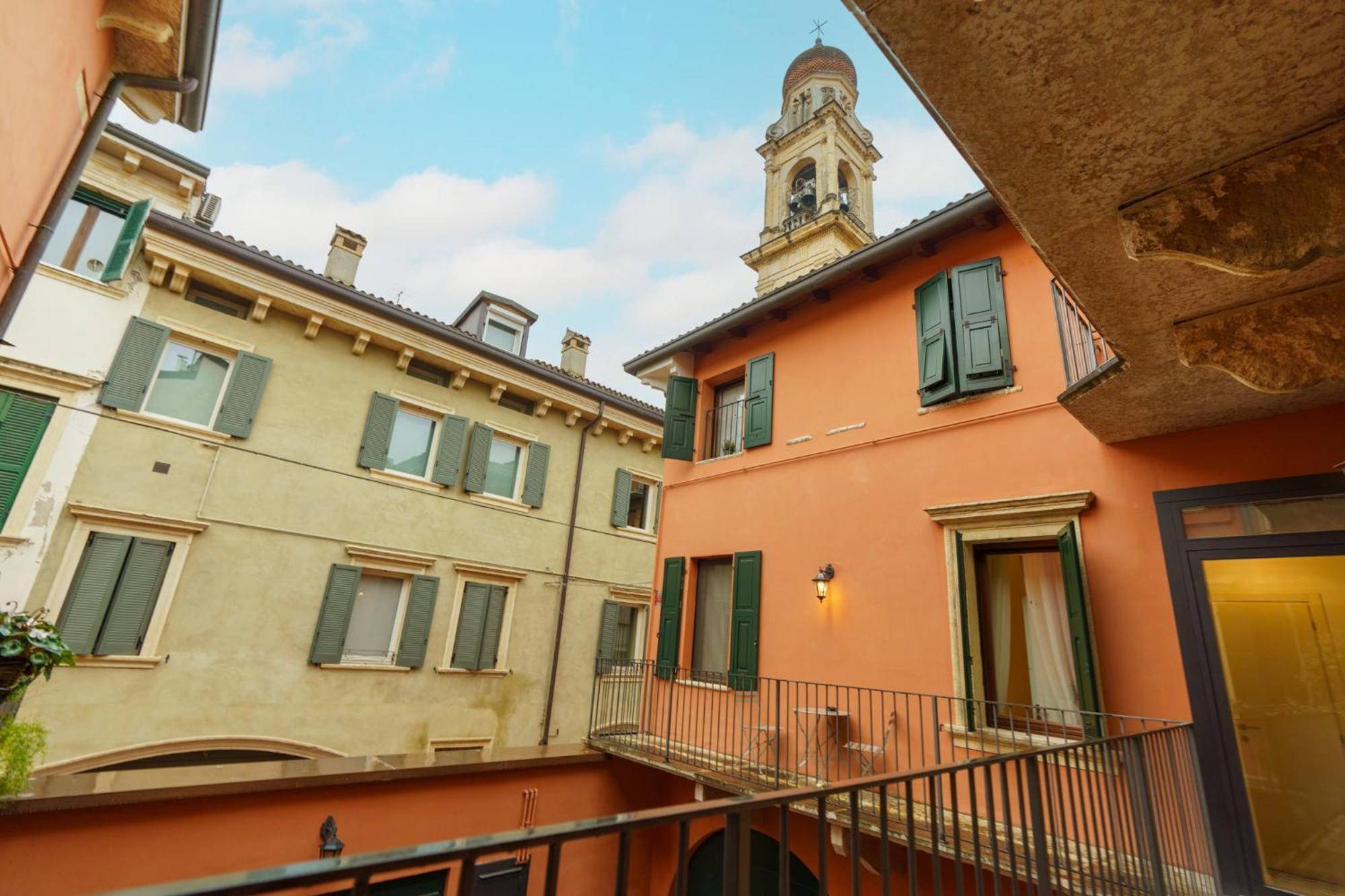 Domus Verona - Elegante Residenza Satiro エクステリア 写真